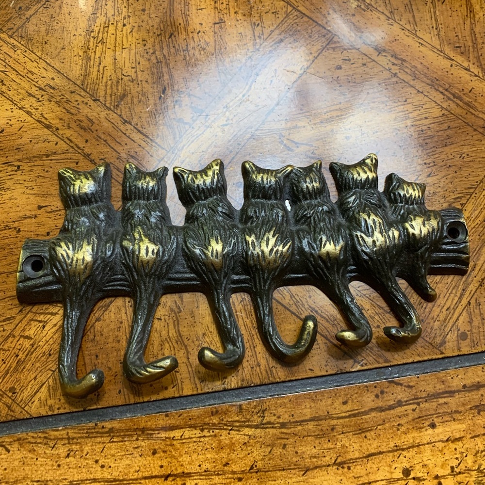 Cute Cat Vintage Coat and Key Holder